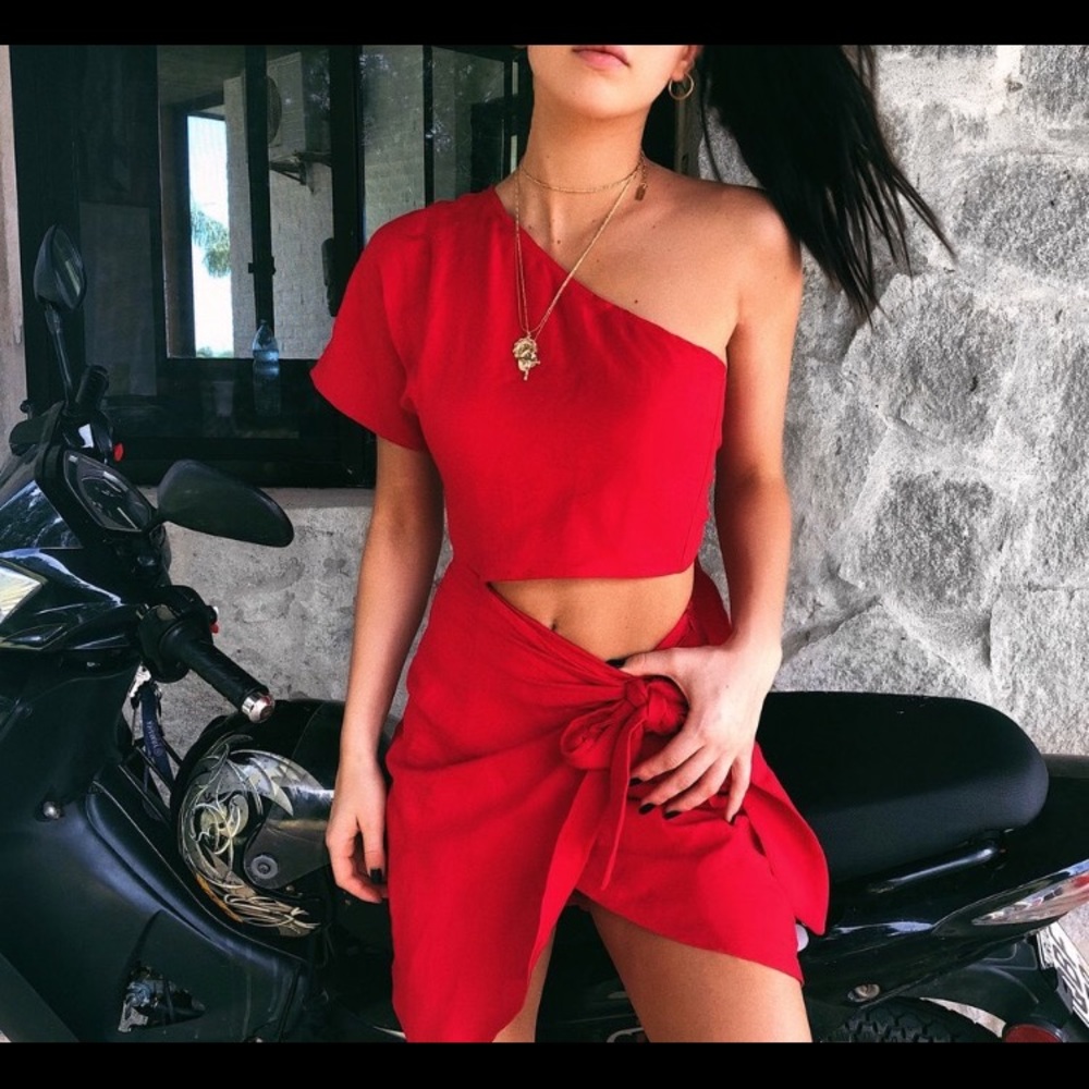 Red sabo skirt tie dress